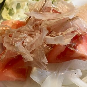 新玉ねぎとトマトの和風サラダ